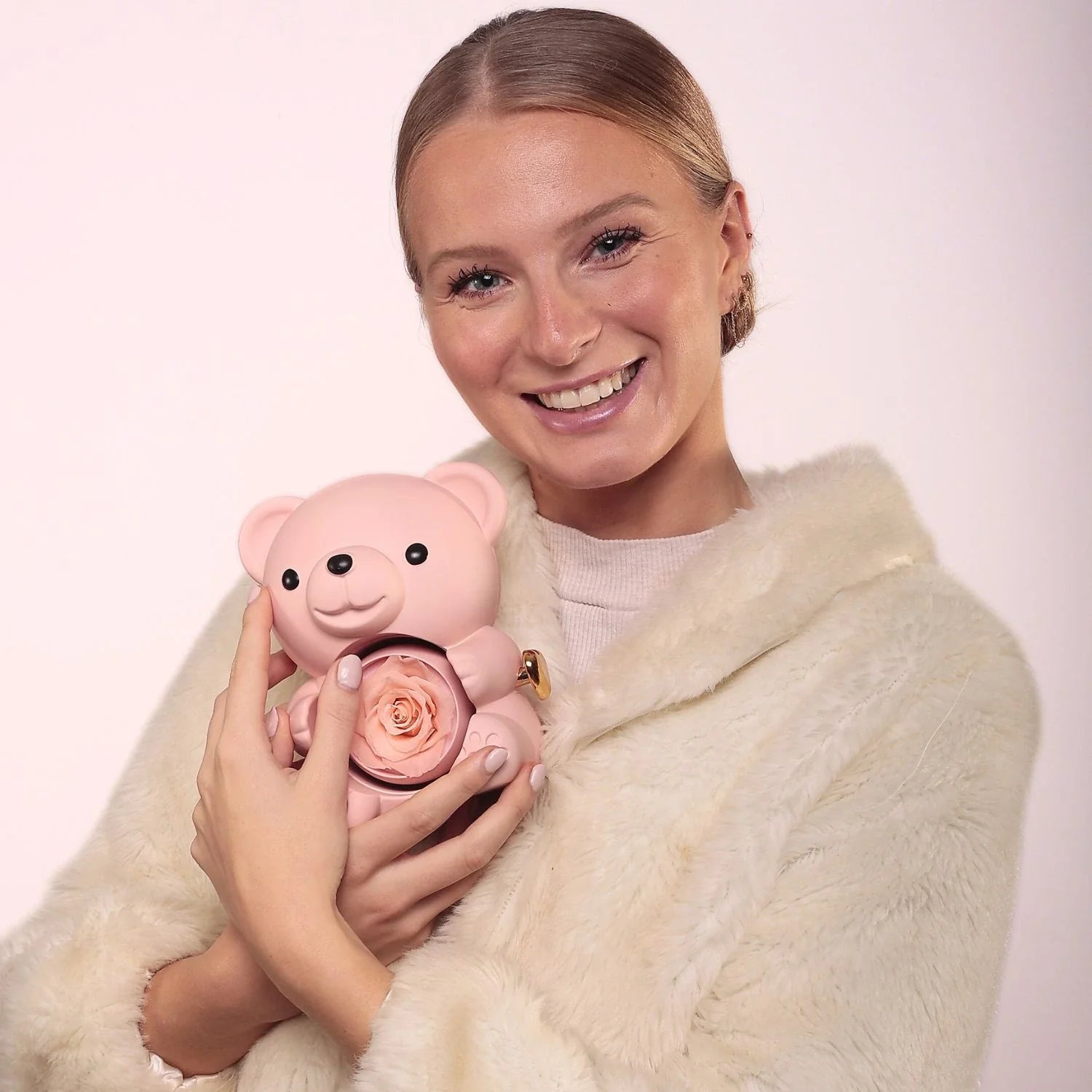 Oso de Rosas Eternas y Collar Personalizado