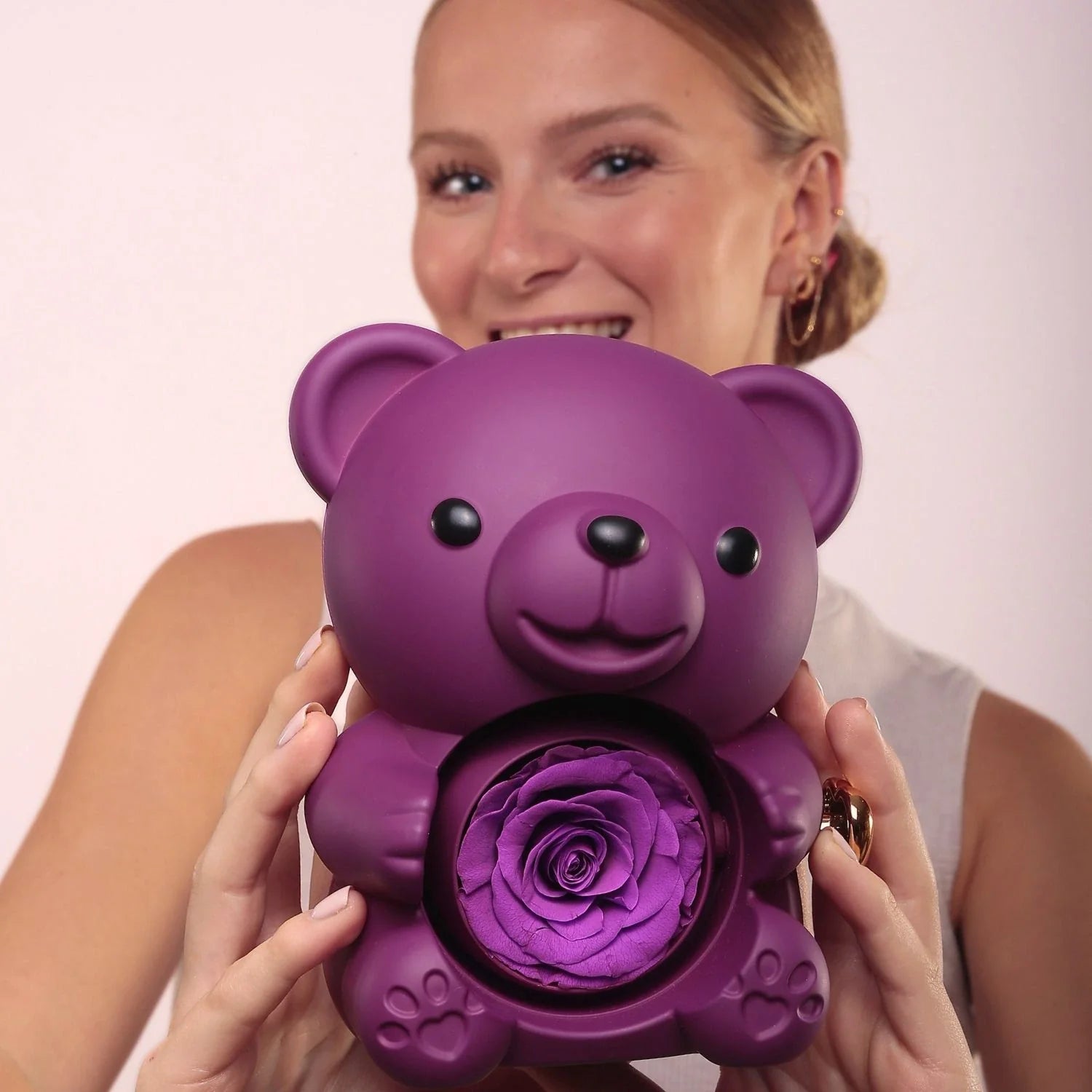 Oso de Rosas Eternas y Collar Personalizado