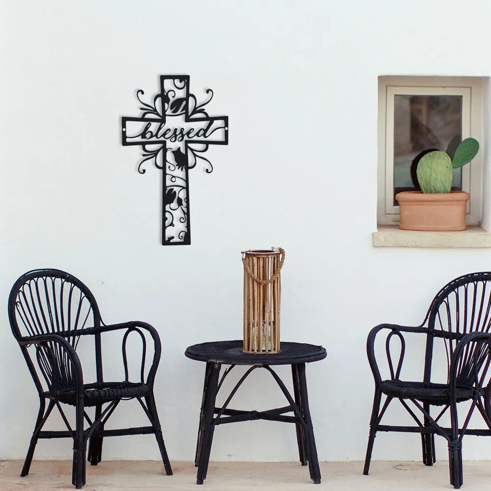BlessedCross – Cruz metálica de pared «Blessed»